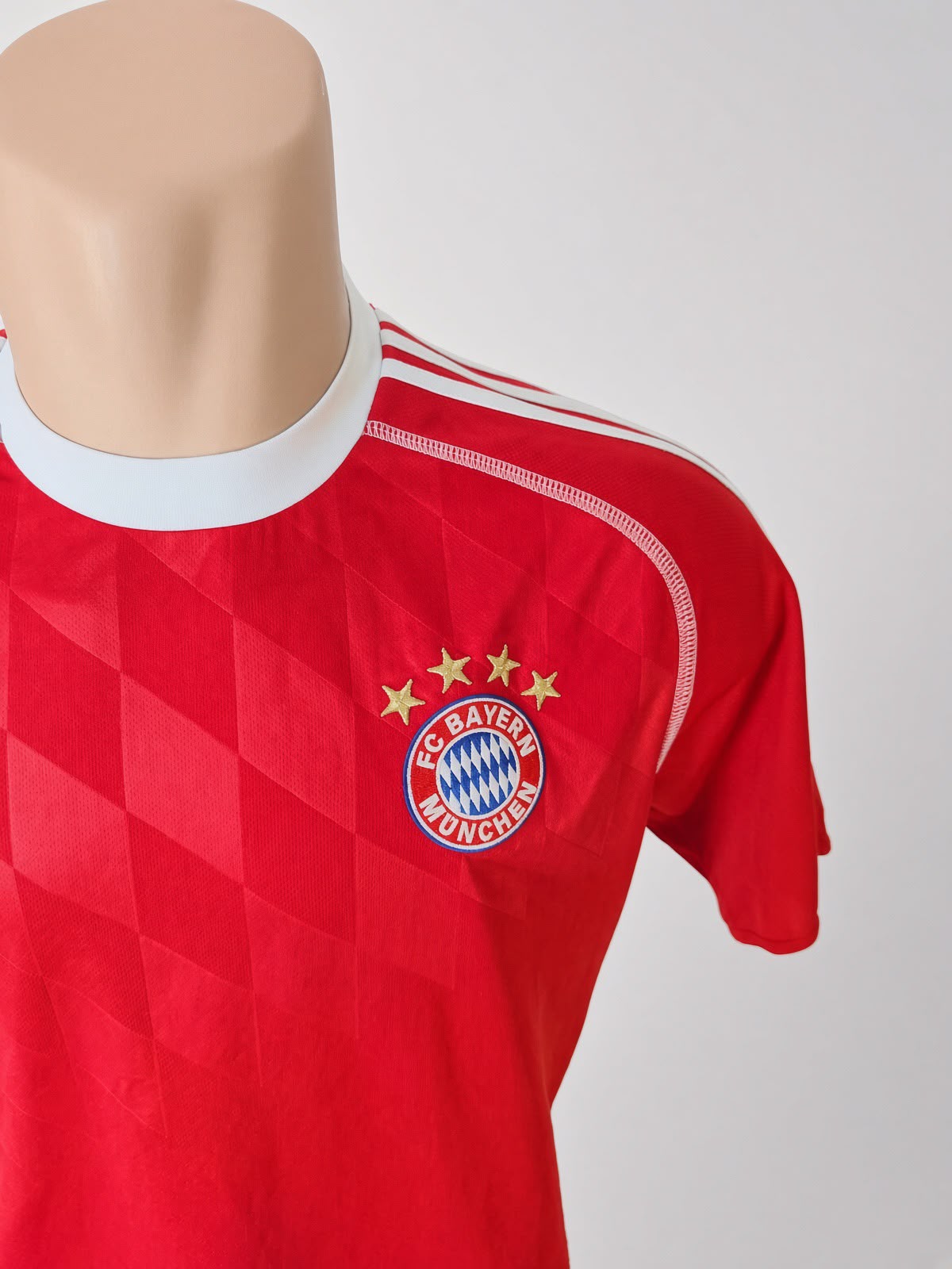 CAMISETA DE CALENTAMIENTO BAYERN DE MUNICH 2013/2014