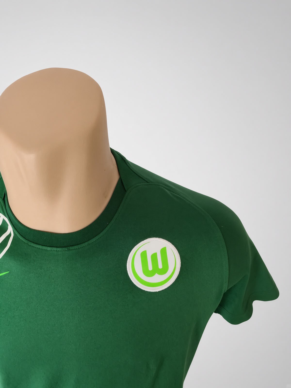 CAMISETA VFL WOFSBURG 2024/2025 CALENTAMIENTO